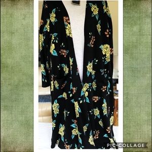 LuLaRoe Sarah / Duster/ long Cardigan Large  NWT